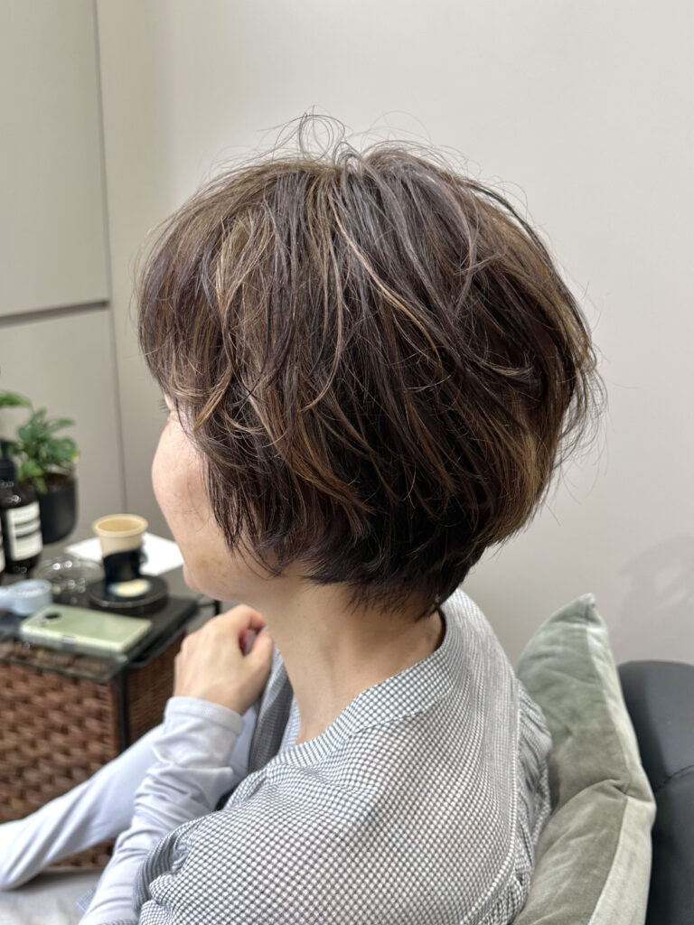 白髪ぼかしって本当に楽になる？通い続ける人のリアルな声